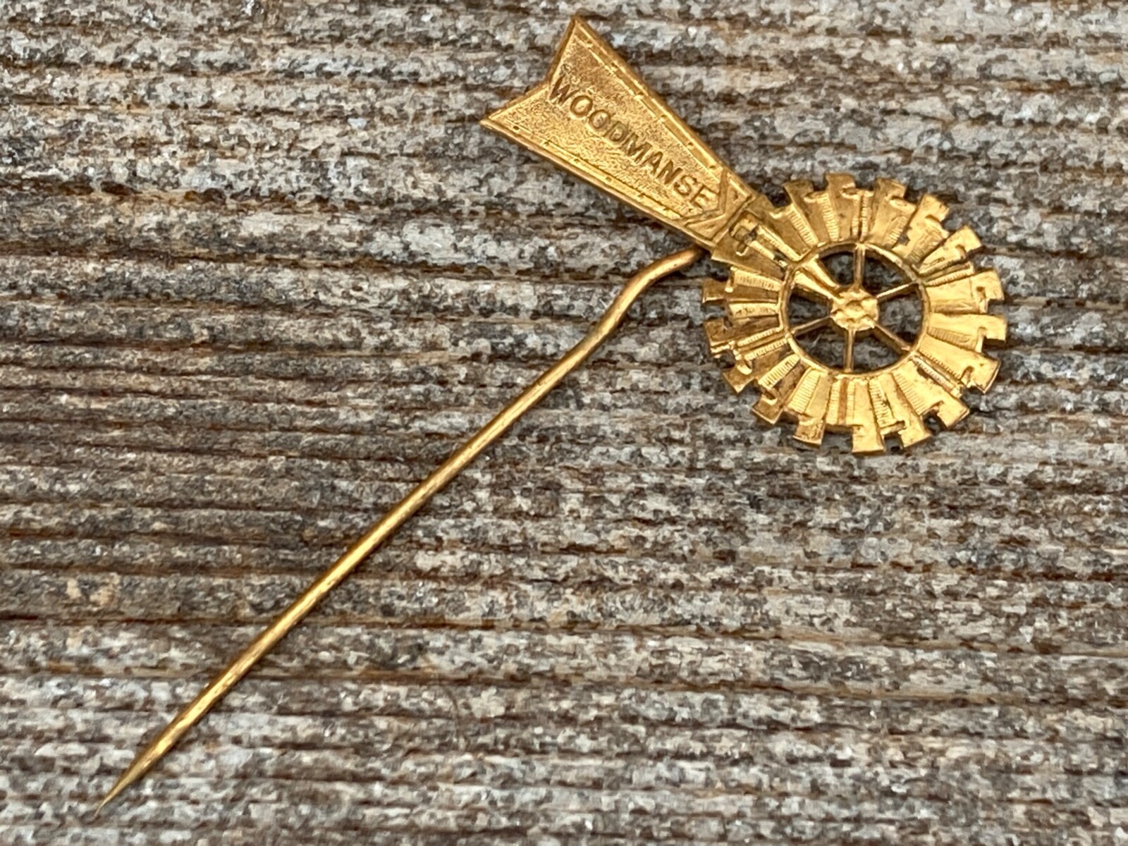 ANTIQUE c.1910 WOODMANSE WIND MILLS FREEPORT IL STICK PIN FARMING