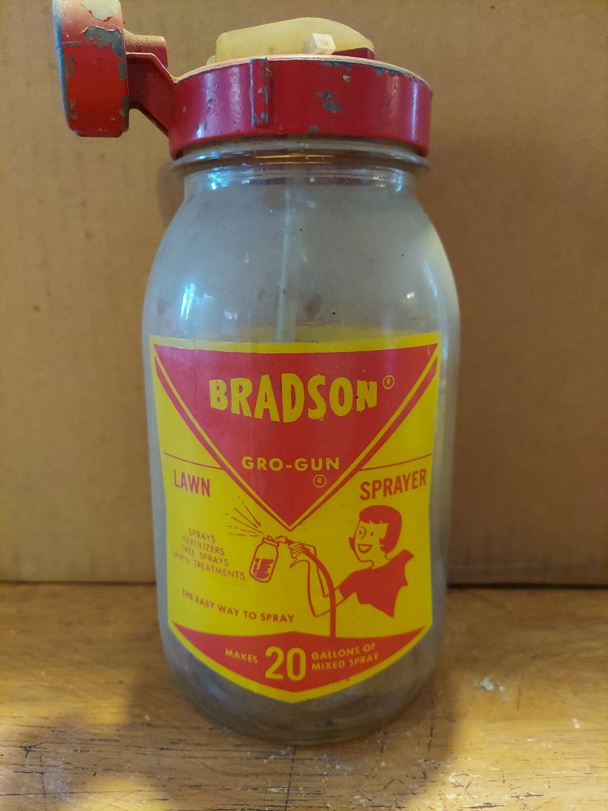 Vintage Bradson Gro-Gun Glass Lawn Sprayer Sprays Fertilizes The Easy Way