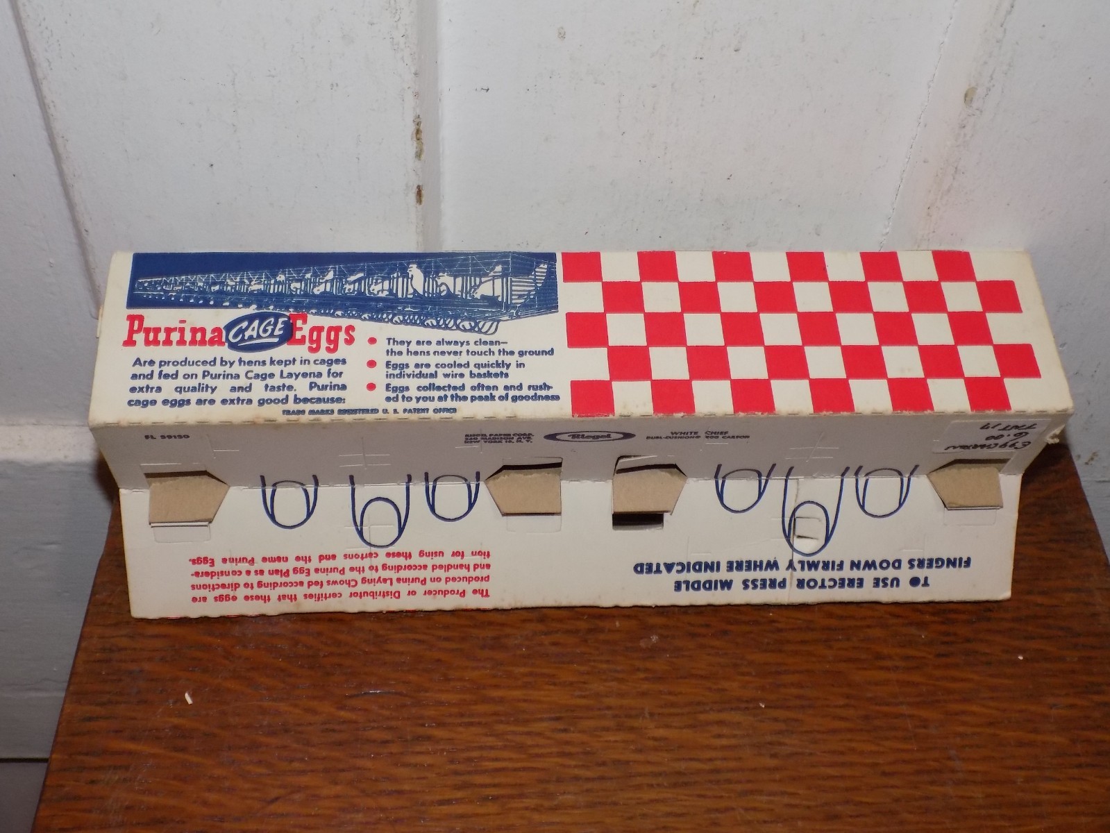Vintage OV Hamrick’s Purina Cage Eggs Cardboard Carton