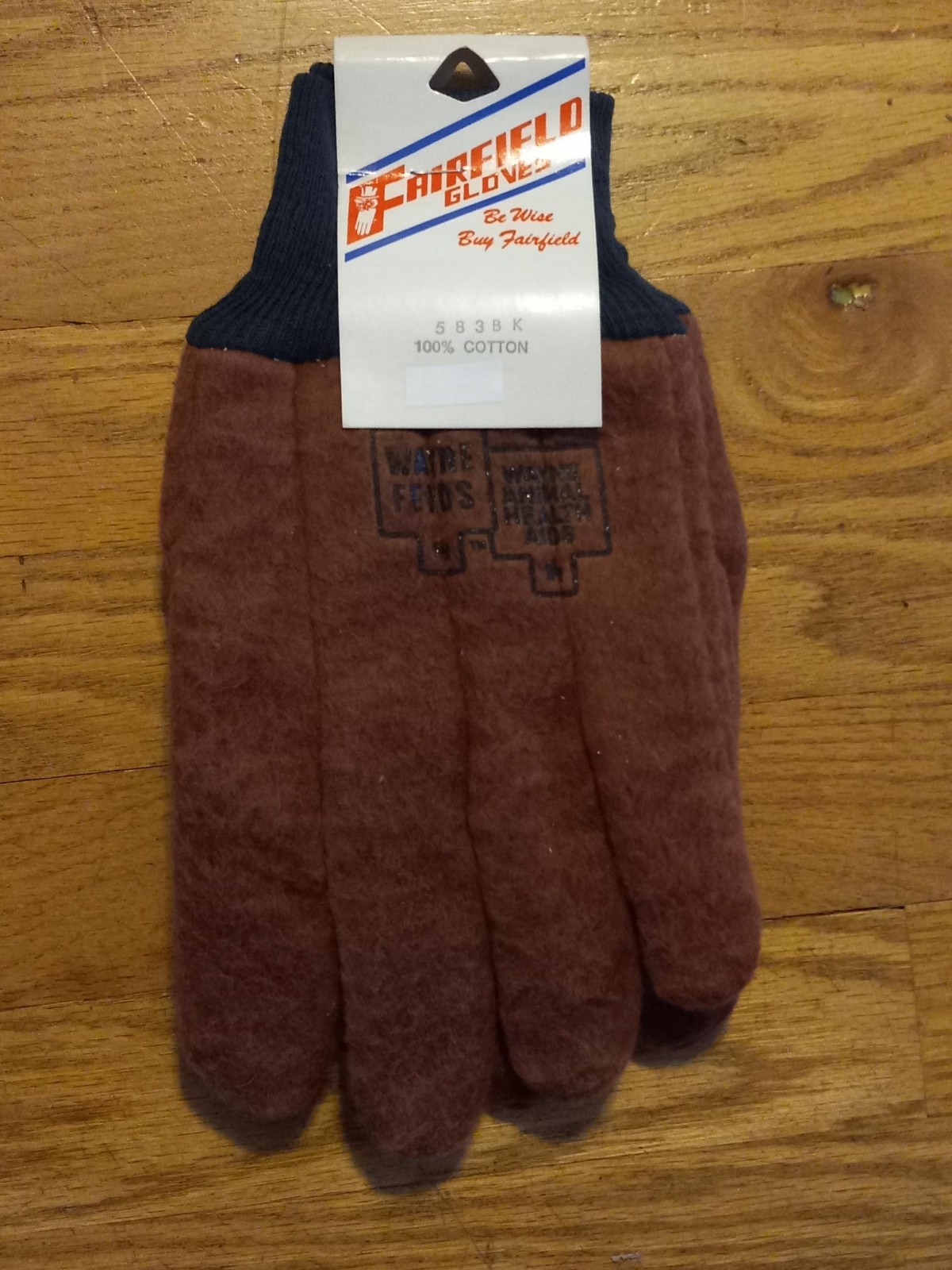 Vintage Wayne Feeds & Animal Health Aids Unused Gloves With Header Card N.O.S.