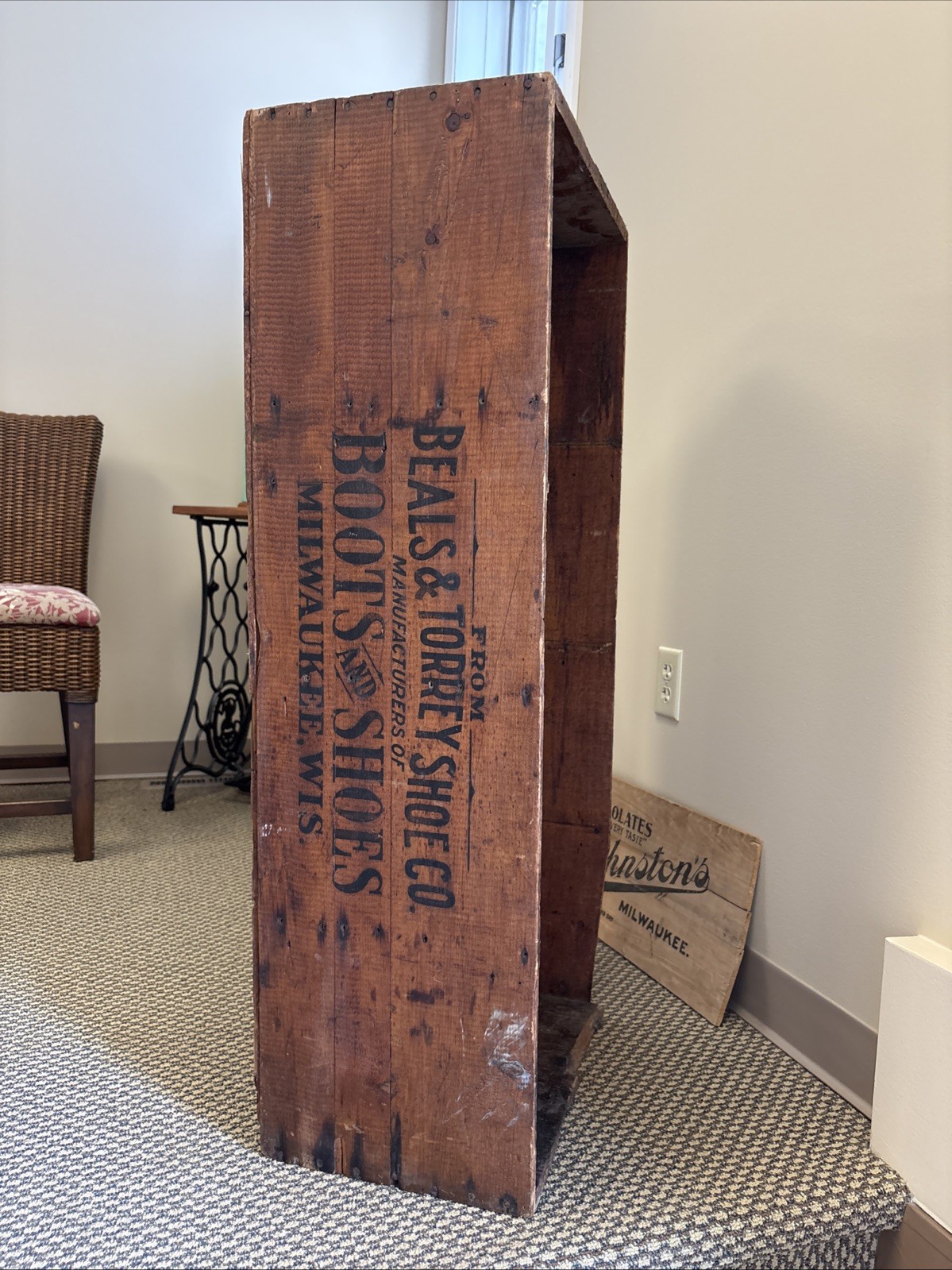 XL Antique Wooden Crate Beals & Torrey Shoe Co. Milwaukee Wisconsin Boot Box