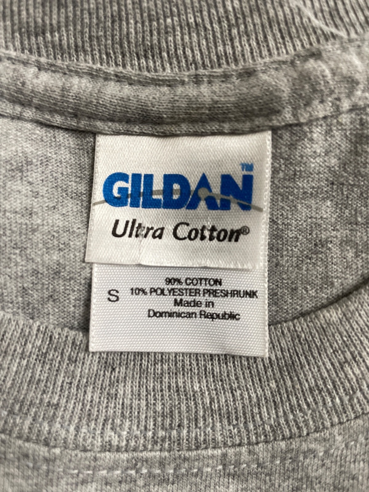 new mens small Case logo tee shirt