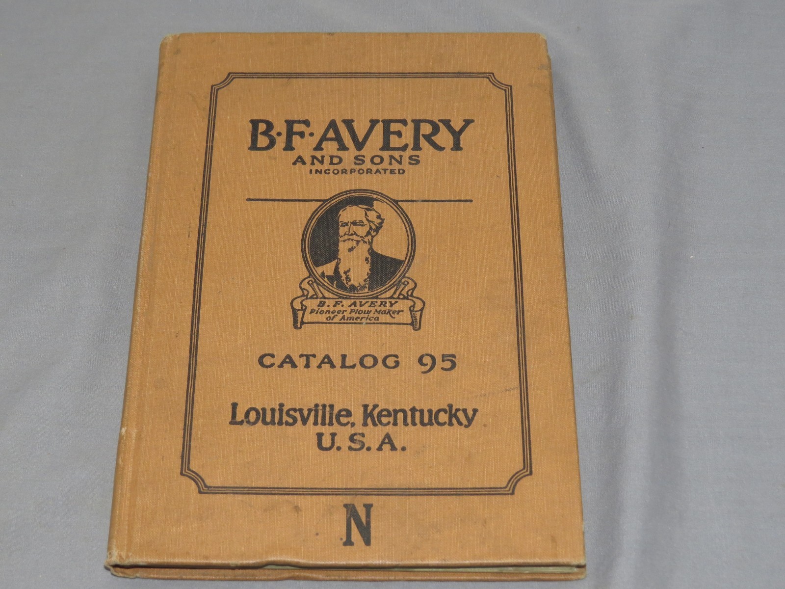 Vintage 1920 BF Avery Plows Implements GENERAL Catalog Color Plates 174pg Hardbo