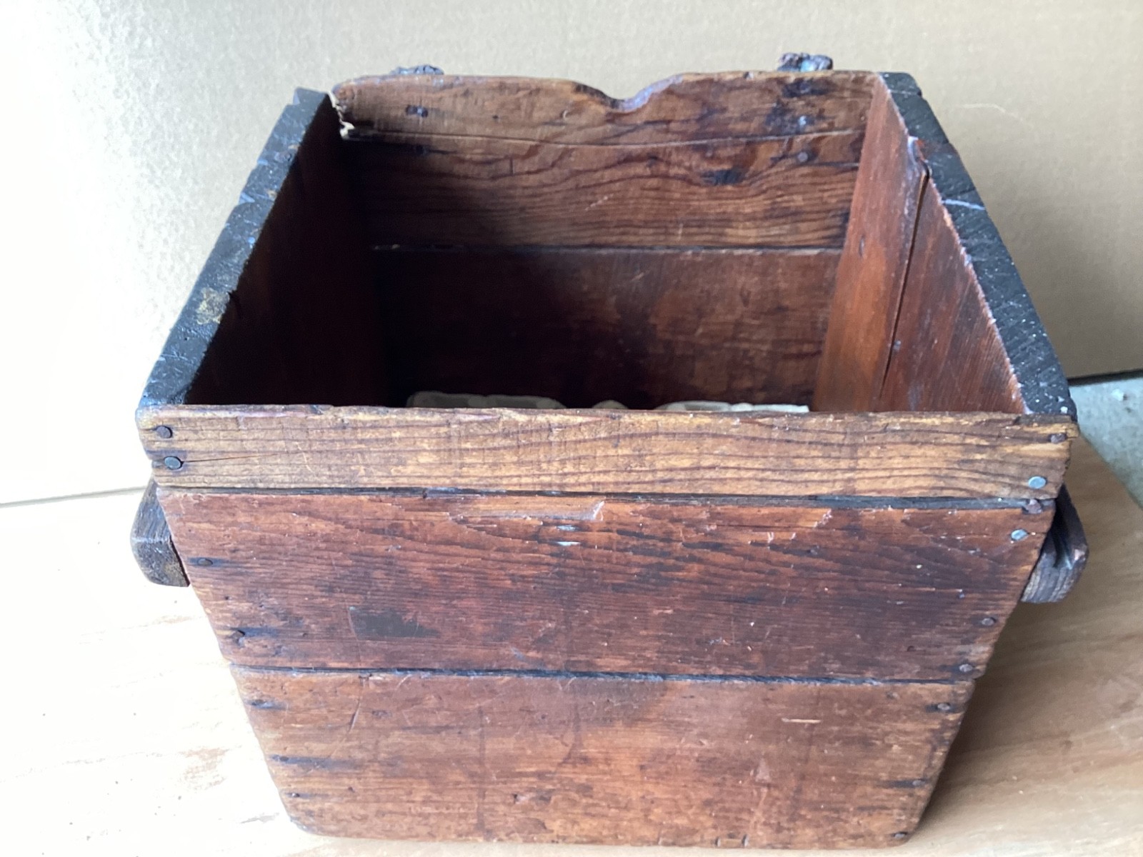 Primitive Wooden Crate Box Rustic Farmhouse Decor 12&Prime; x 12&Prime; x 15&Prime;