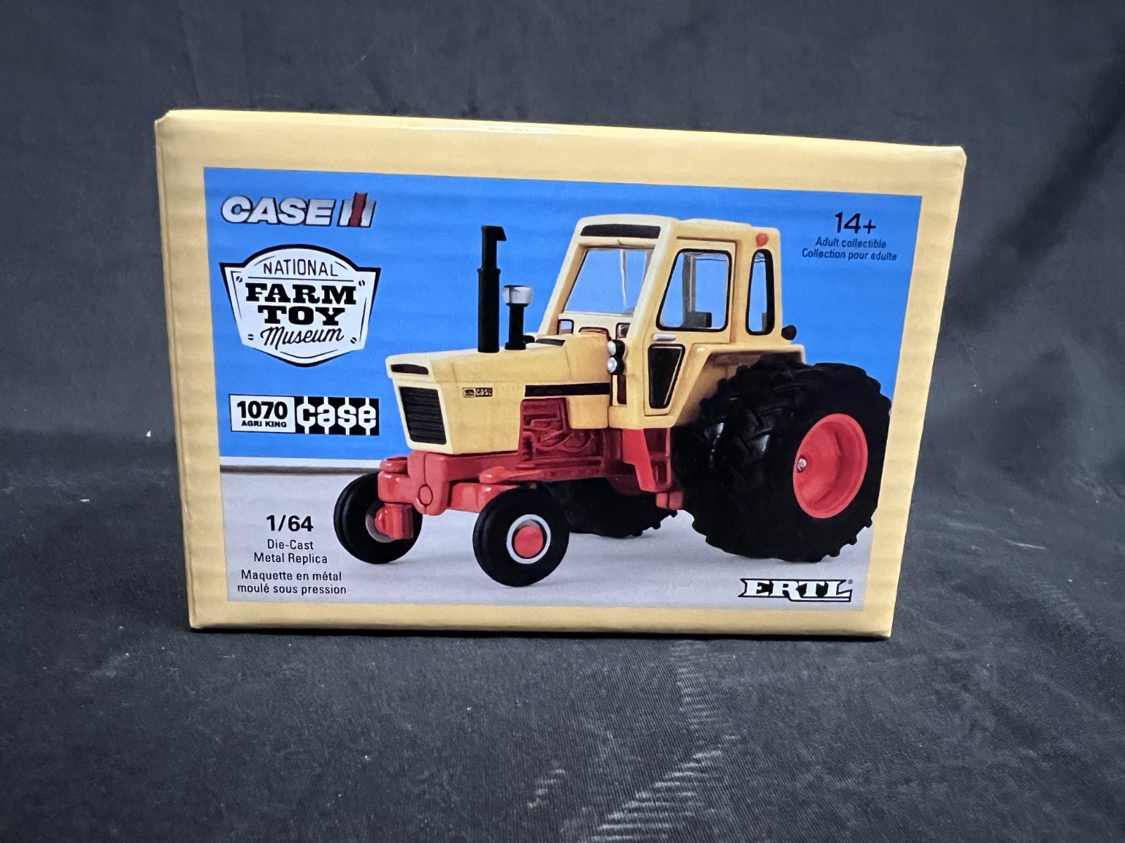 CASE IH 1070 NATIONAL FARM TOY MUSEUM 1/64 SCALE DIE-CAST METAL REPLICA ZFN44472