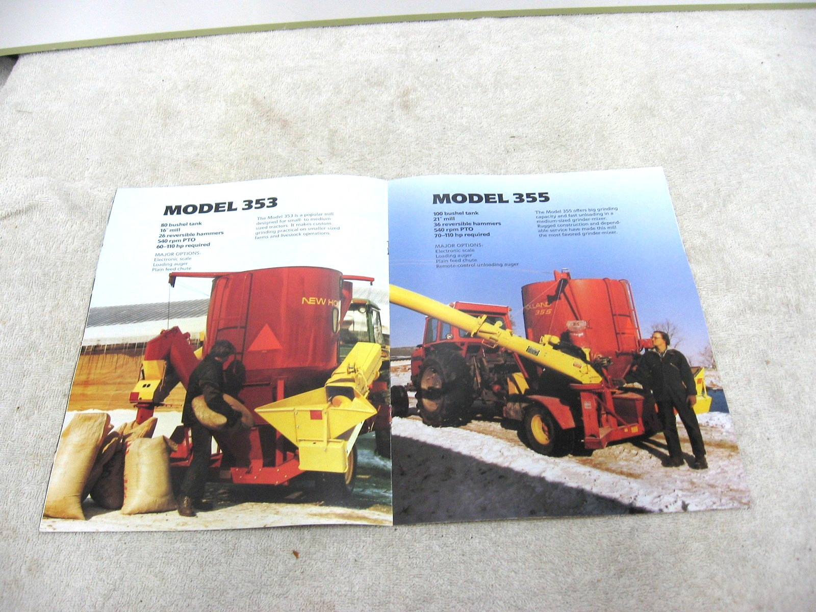 VINTAGE 1985 NEW HOLLAND TRACTOR GRINDER FEED MIXER BROCHURE 353 355 358 359