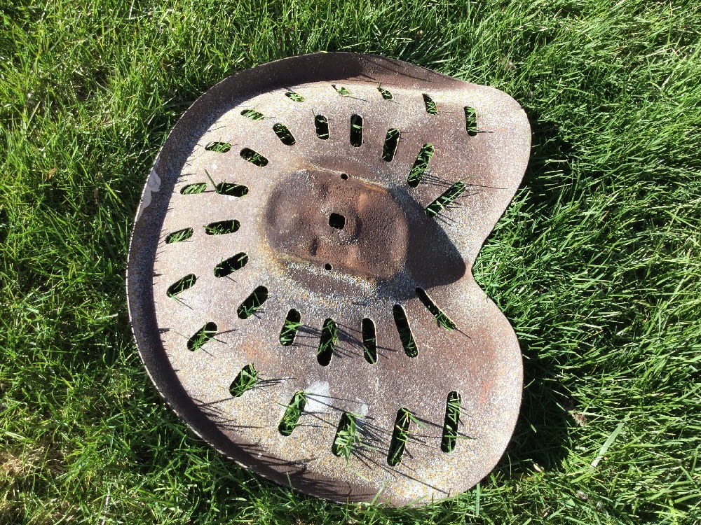 Vintage Metal Tractor Seat Antique Farm Iron Tool Equipment Steel 18&Prime; X 16&Prime;
