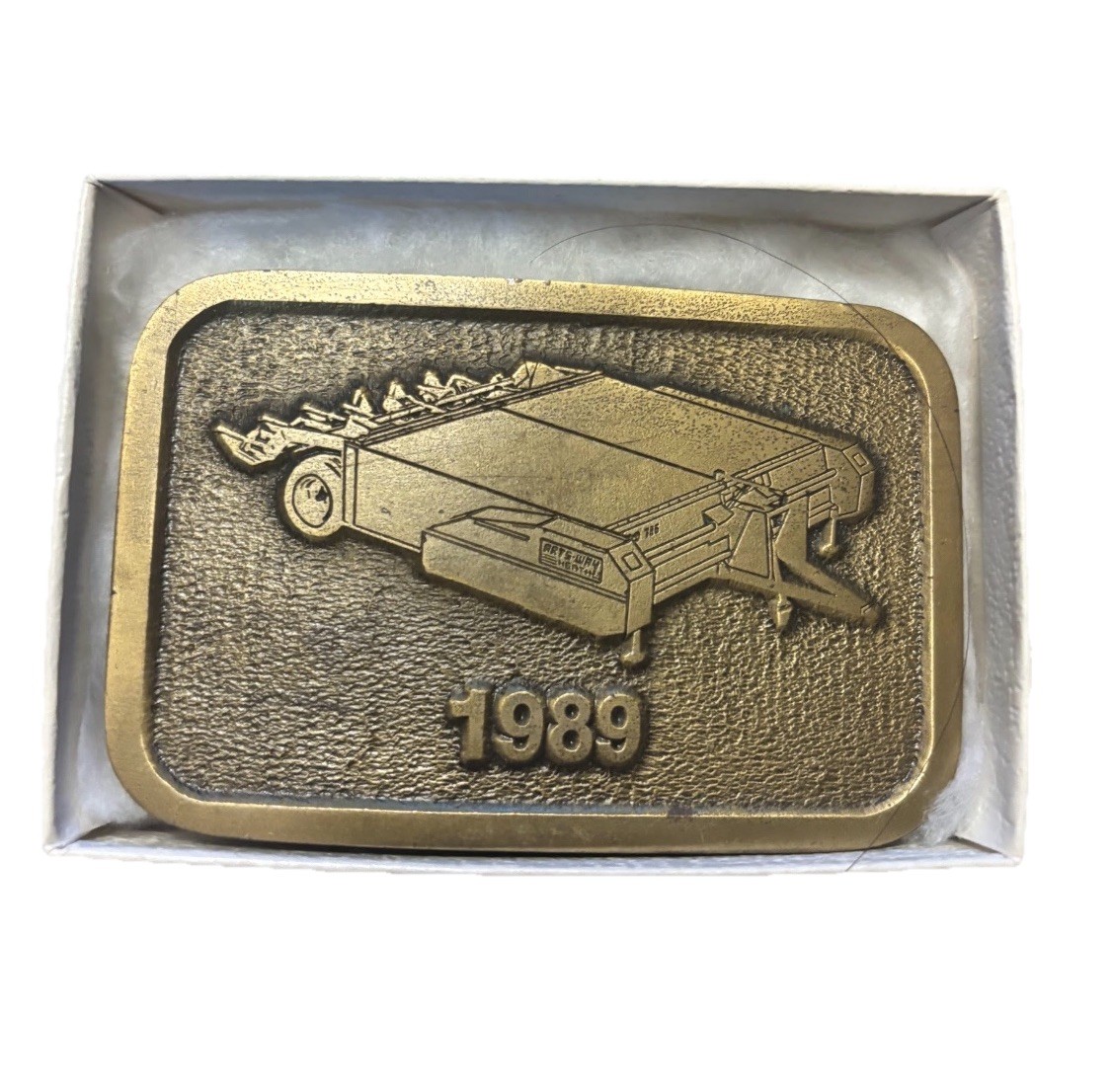 1989 ARTS WAY FARM EQUIPMENT BRASS BELT BUCKLE 1 OF 400 SUGAR BEET TOPPER NIB