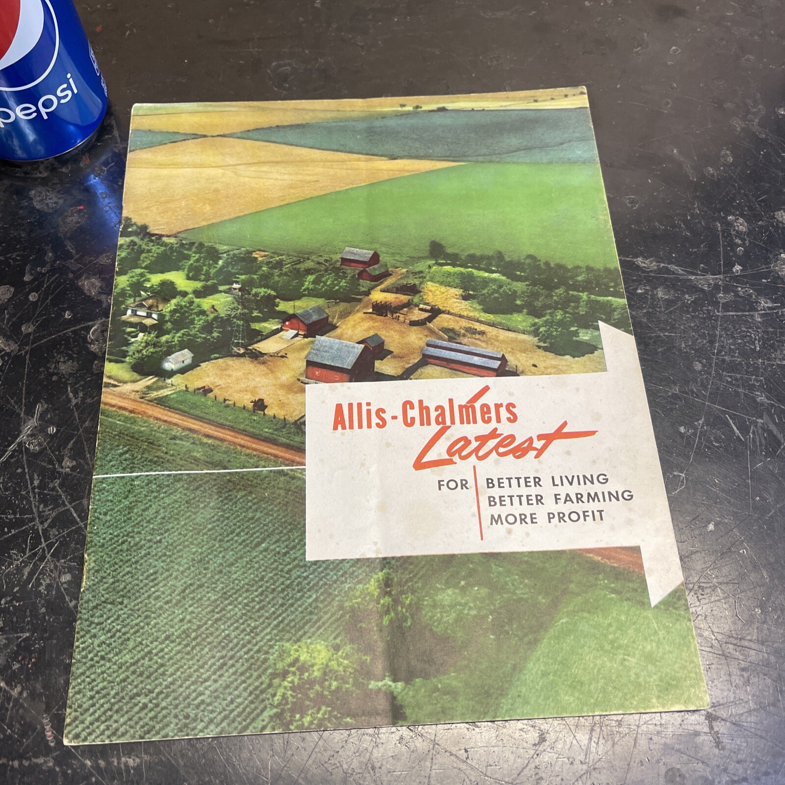ALLIS CHALMERS BUYER’S GUIDE BETTER LIVING, BETTER FARMING 1950’S SALES BROCHURE