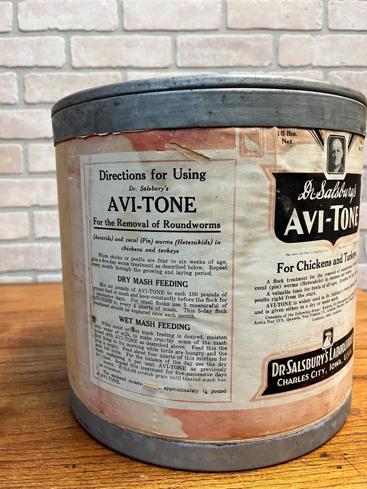 Vintage 1940s Dr. Salsbury&rsquo;s Avi-Tone Poultry Feed Treatment Advertising Can