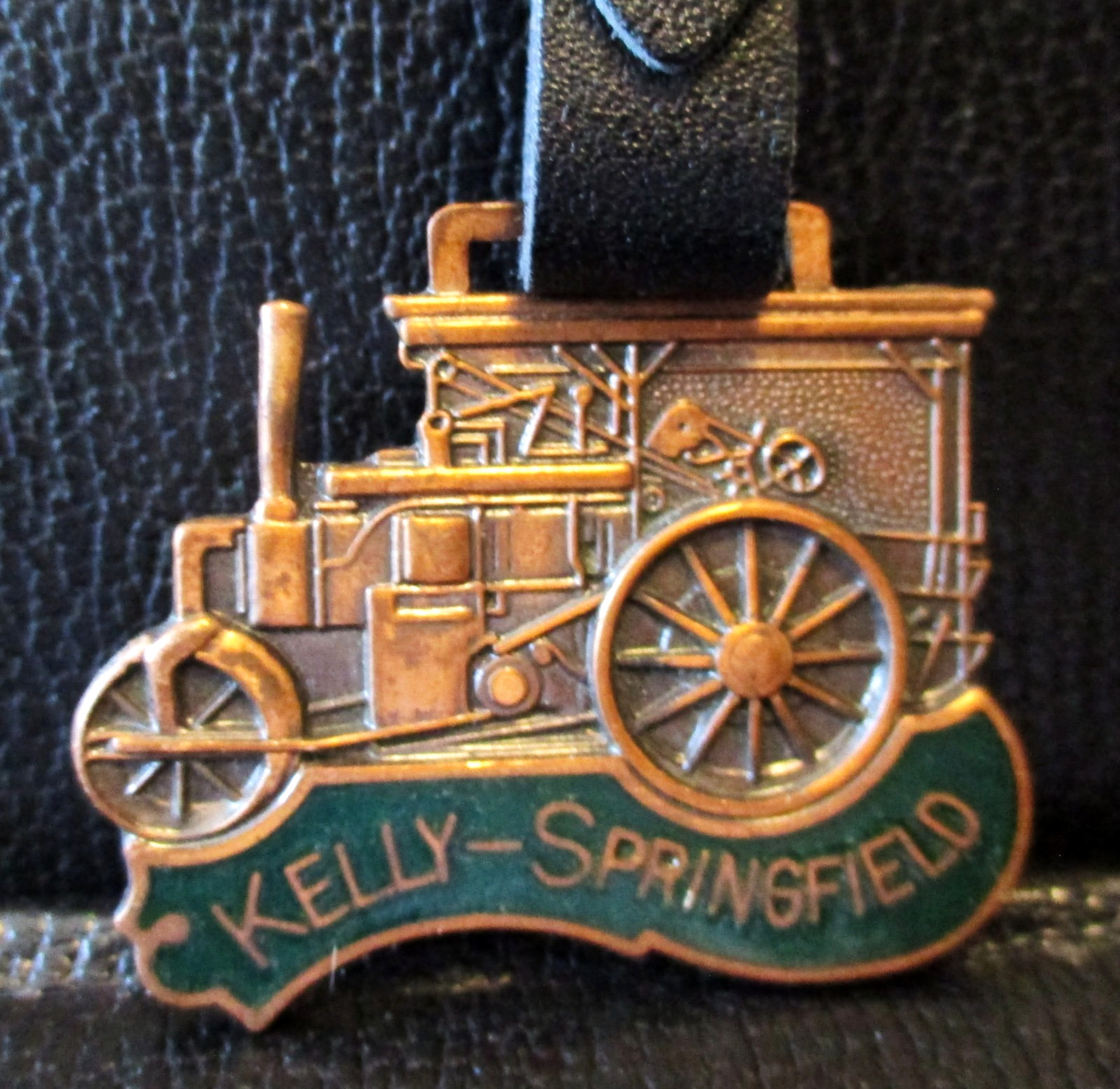 Kelly Springfield Steam Roller Tractor Watch Fob 22nd National Show 1986 Hoovers