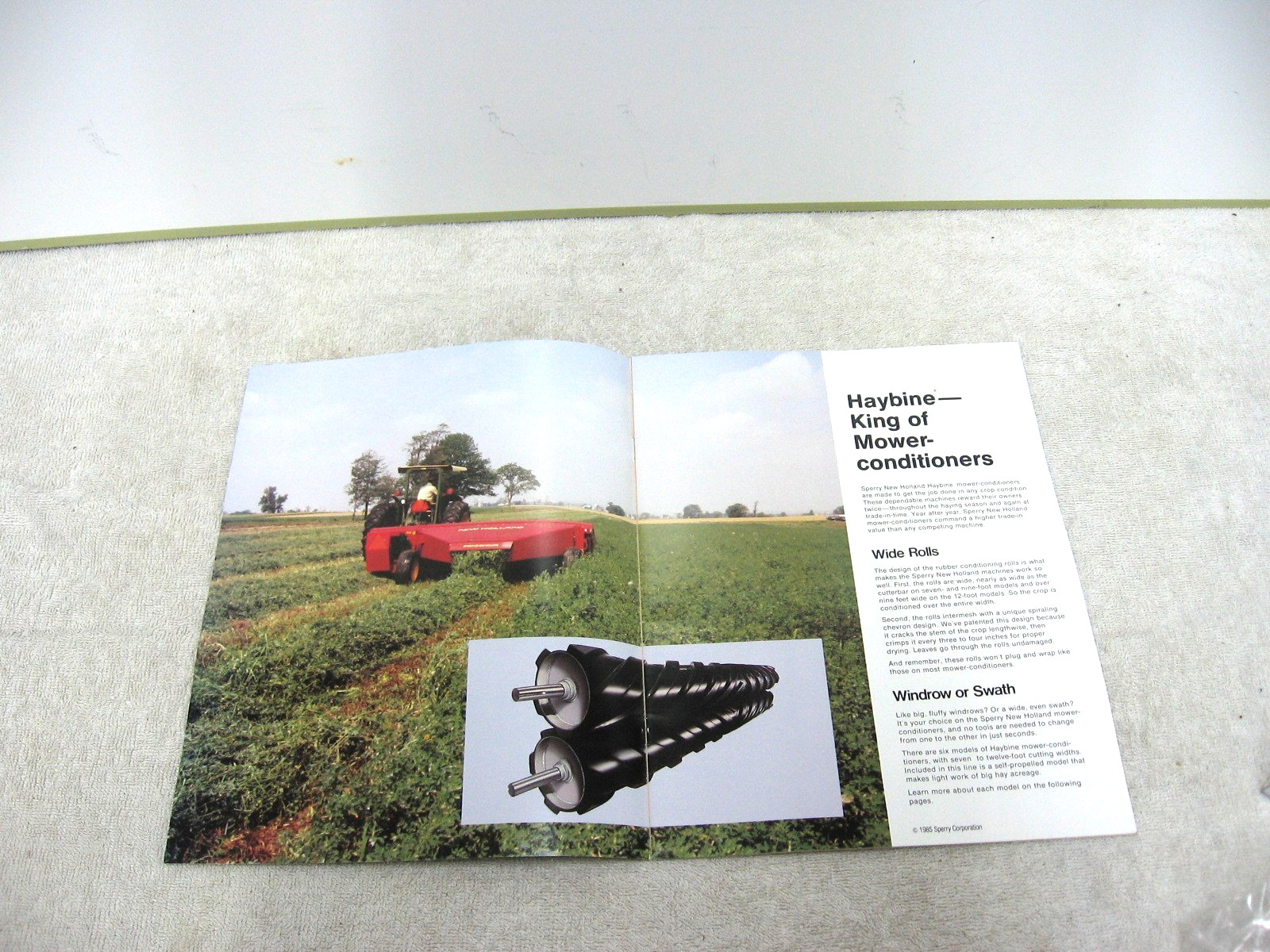 VINTAGE 1985 NEW HOLLAND TRACTOR HAYBINE CONDITIONER BROCHURE 472 474 488 489