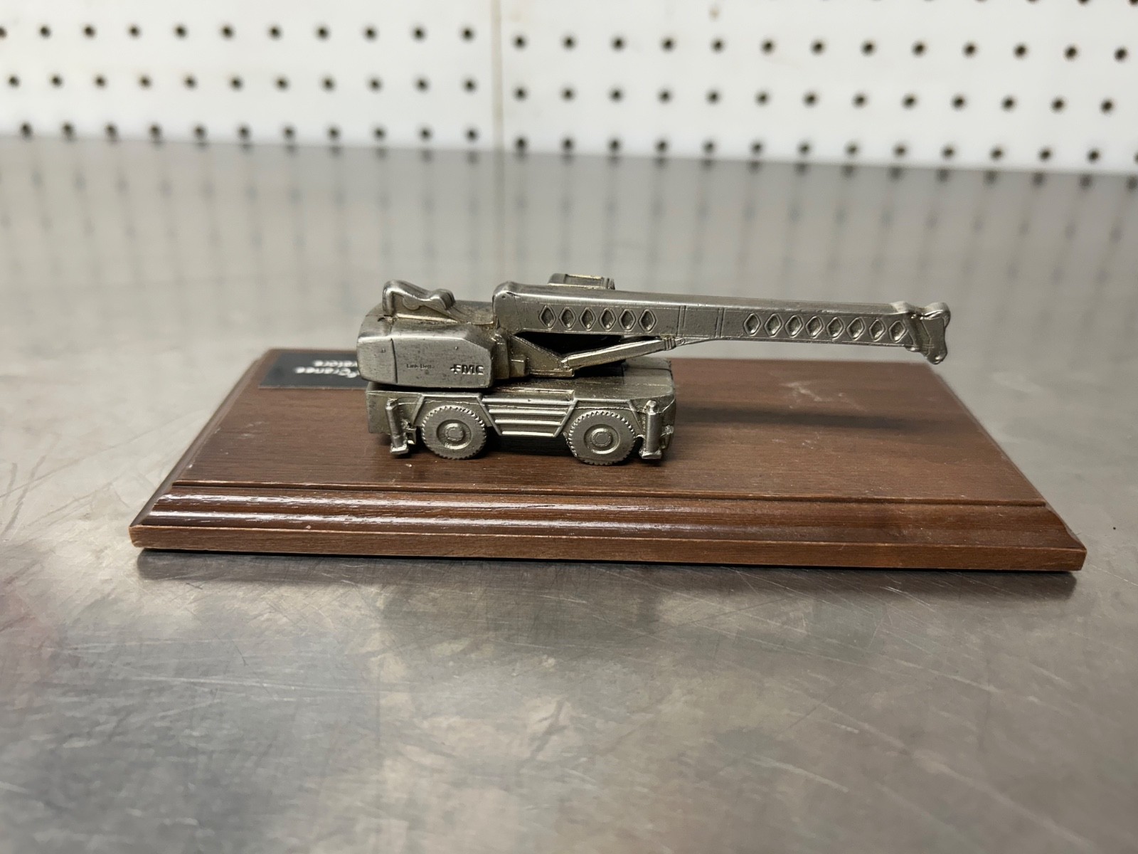 FMC Link Belt Cranes & Excavators Desk Plaque Pewter & Wood