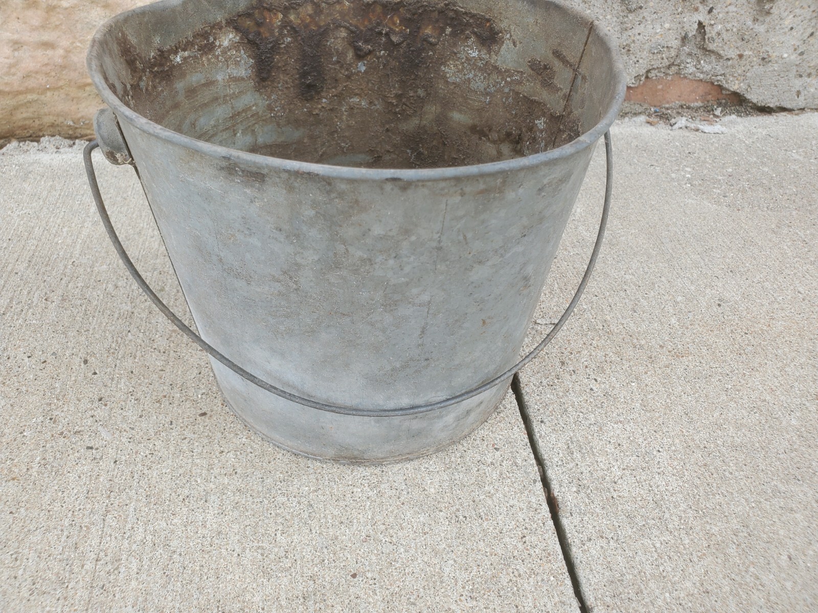 7&Prime; Small Galvanized Metal Bucket Co-op Grease XL Pressure Axle Farm Cooperative