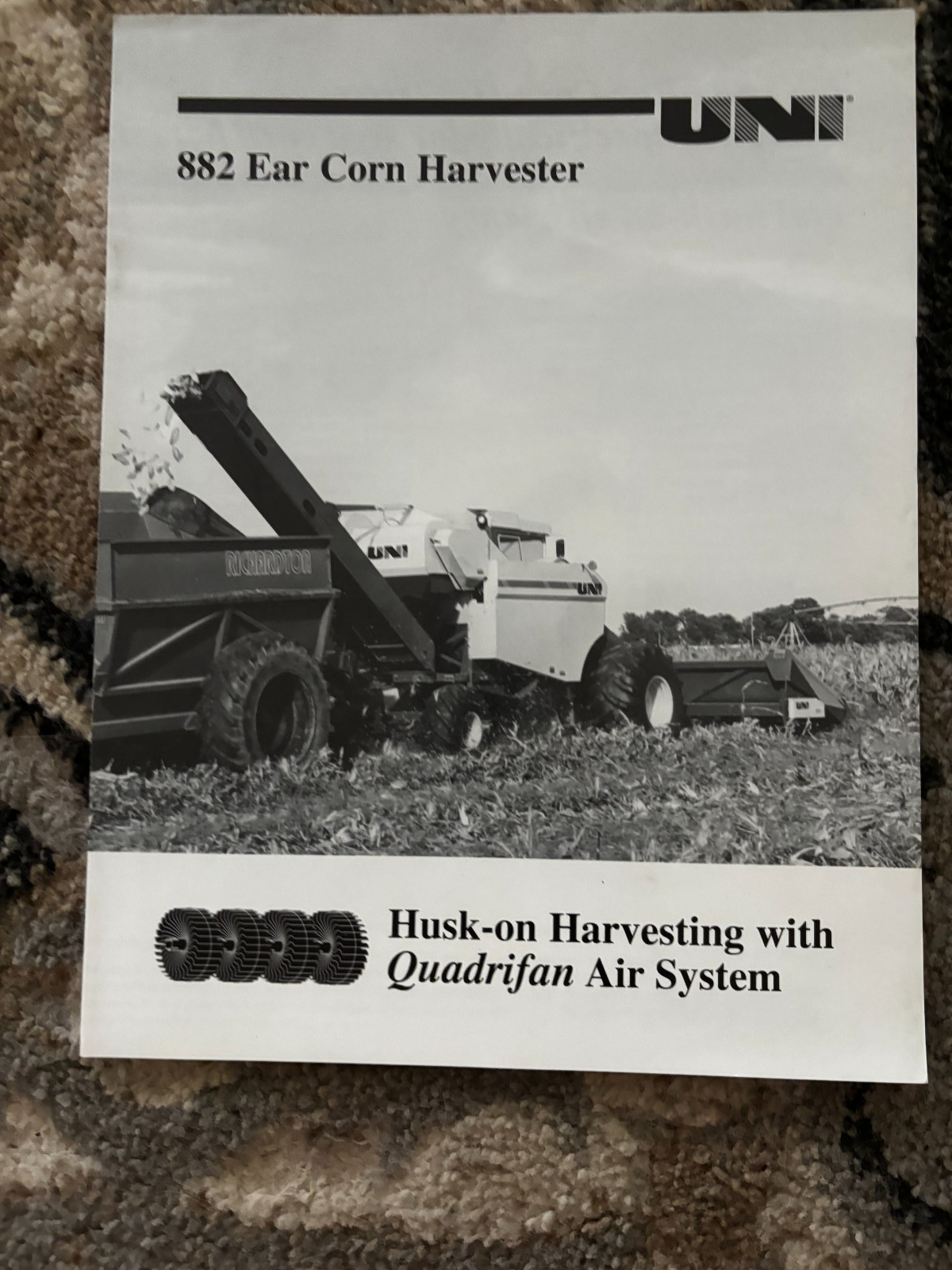 New Idea Uni-System 882 Ear Corn Harvester For 1994 Brochure DCPA26