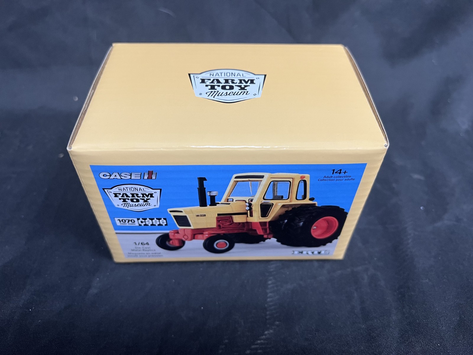 CASE IH 1070 NATIONAL FARM TOY MUSEUM 1/64 SCALE DIE-CAST METAL REPLICA ZFN44472