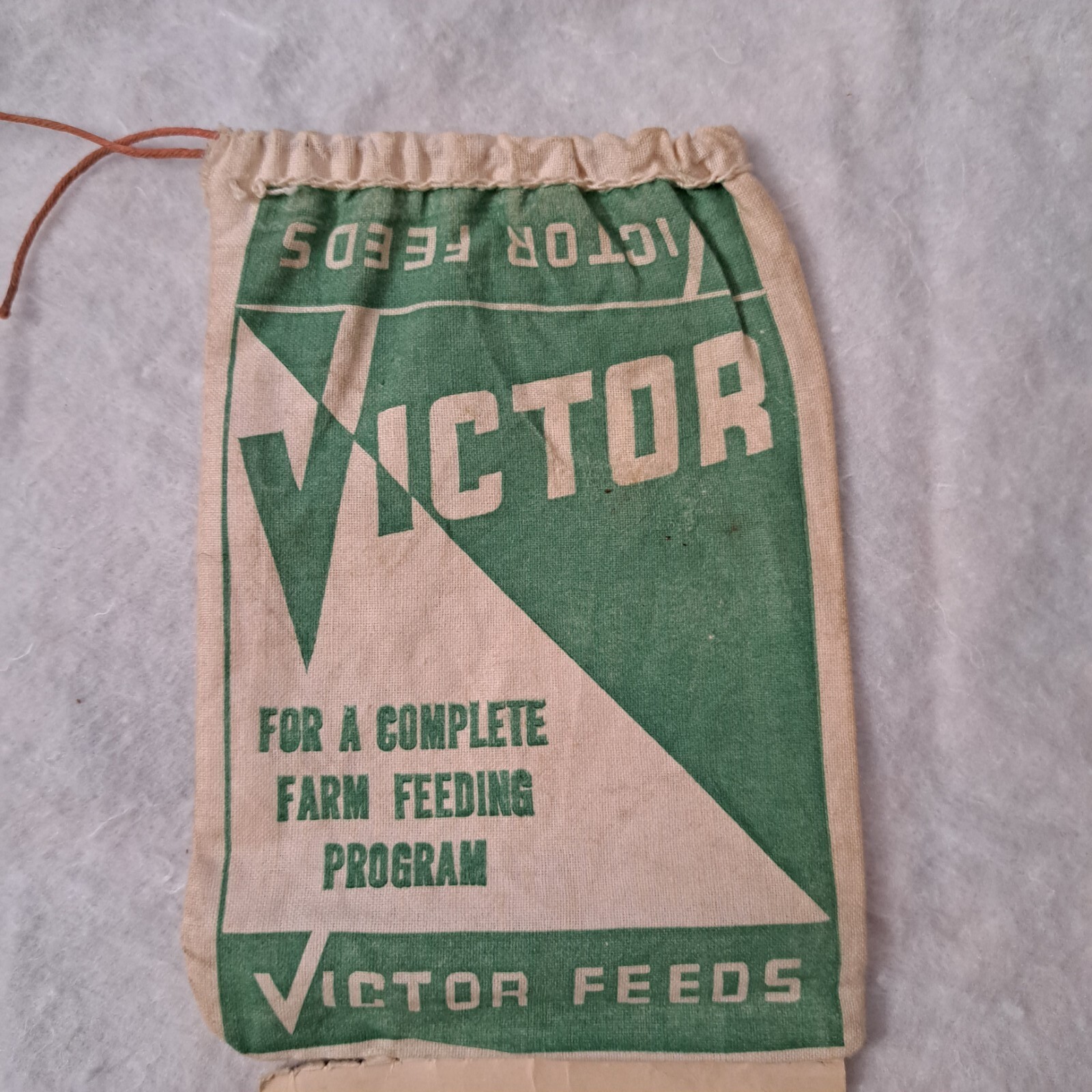 SNODGRASS FEED & RANCH SUPPLY Gordon, Nebraska VICTOR FEEDS DEALER Bag Postcard