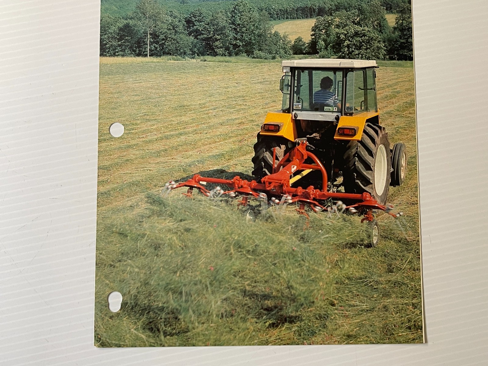 Vintage Original Kuhn Gyrotedders GF440 / GF671 – Dealer Sales Brochure *1980s*