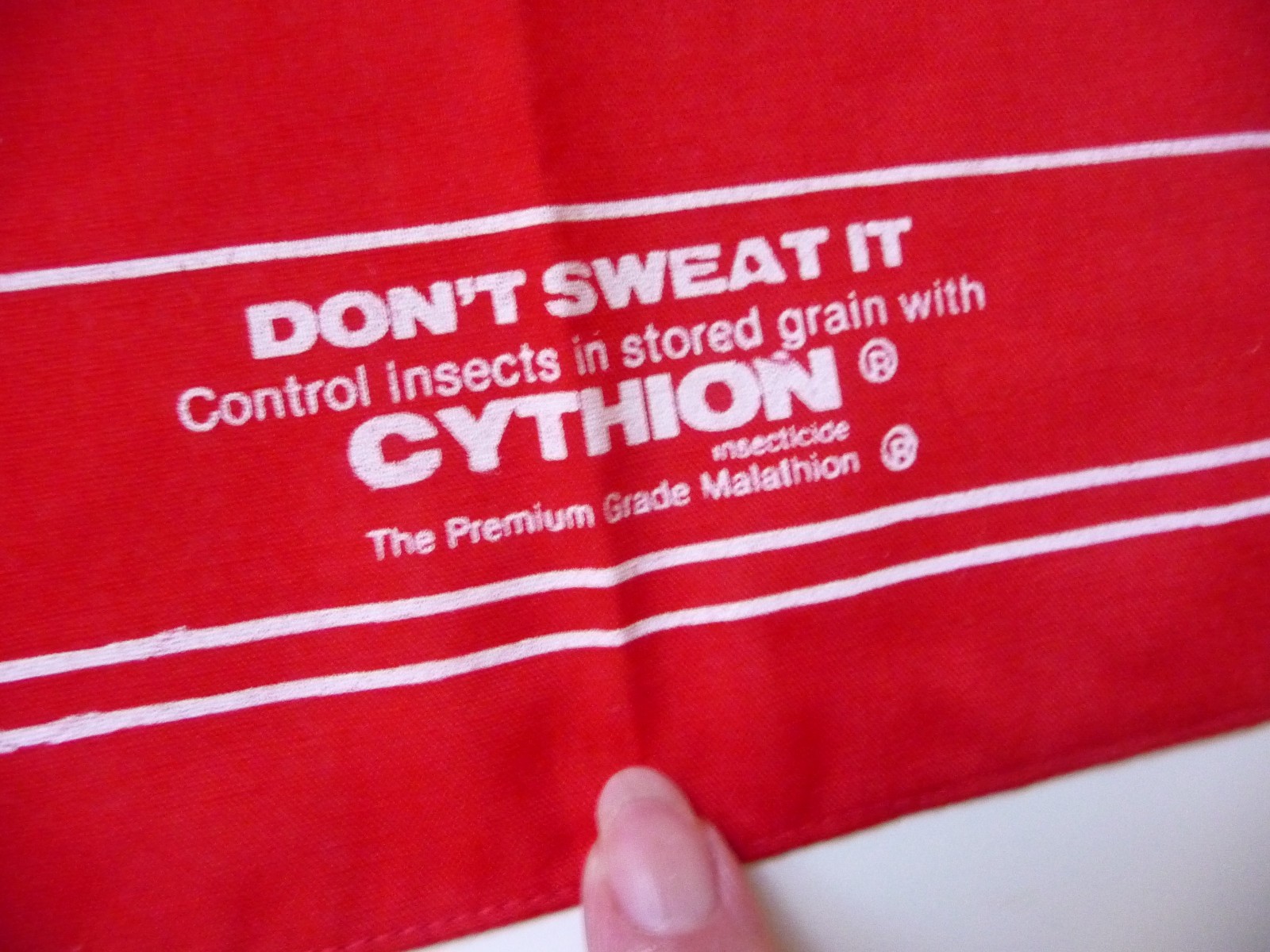 CYTHION SCARF RED WHITE CLOTH DON&rsquo;T SWEAT IT Hanky Do-Rag AGRICULTURE PROMO.