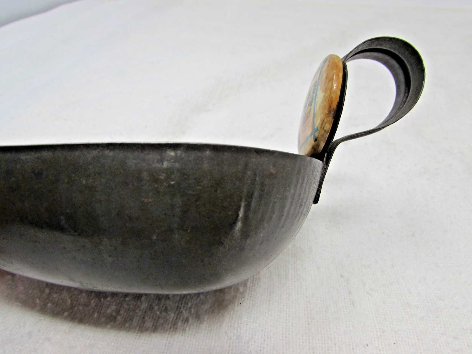Antique Aurora Mo. Chief Majestic Milling Co. Flour Scoop