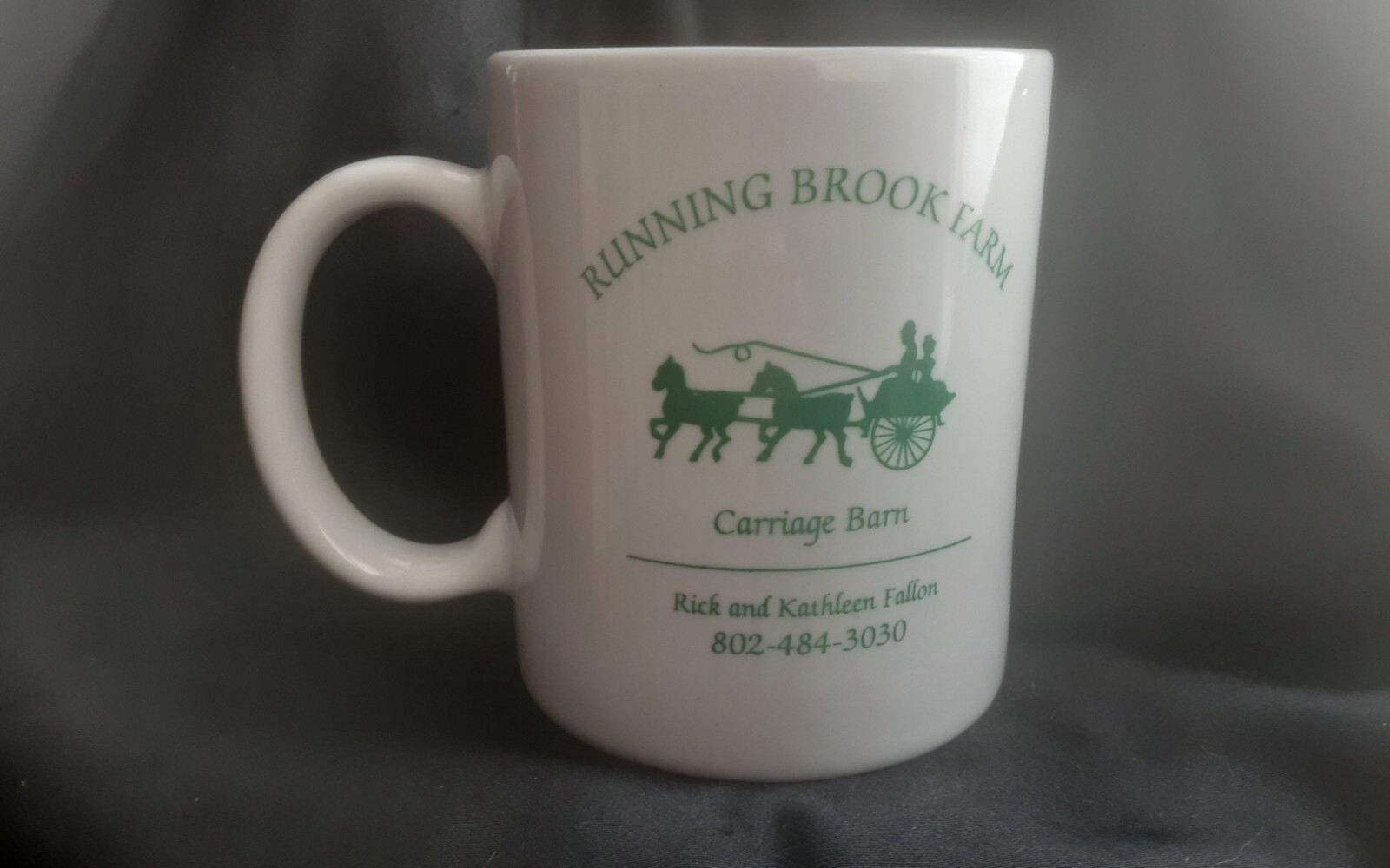 RUNNING BROOK FARM W WINDSOR VT MUG CUP VINTAGE FALLON HORSE CARRIAGE BARN CART