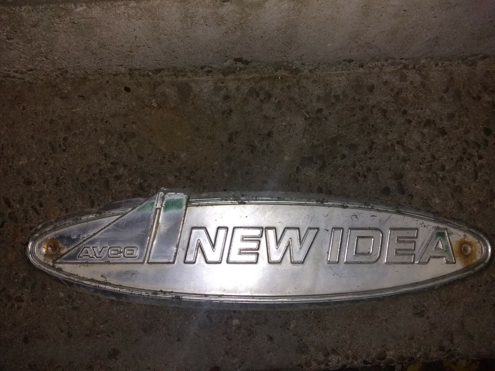 Vintage Avco New Idea Metal Sign Emblem