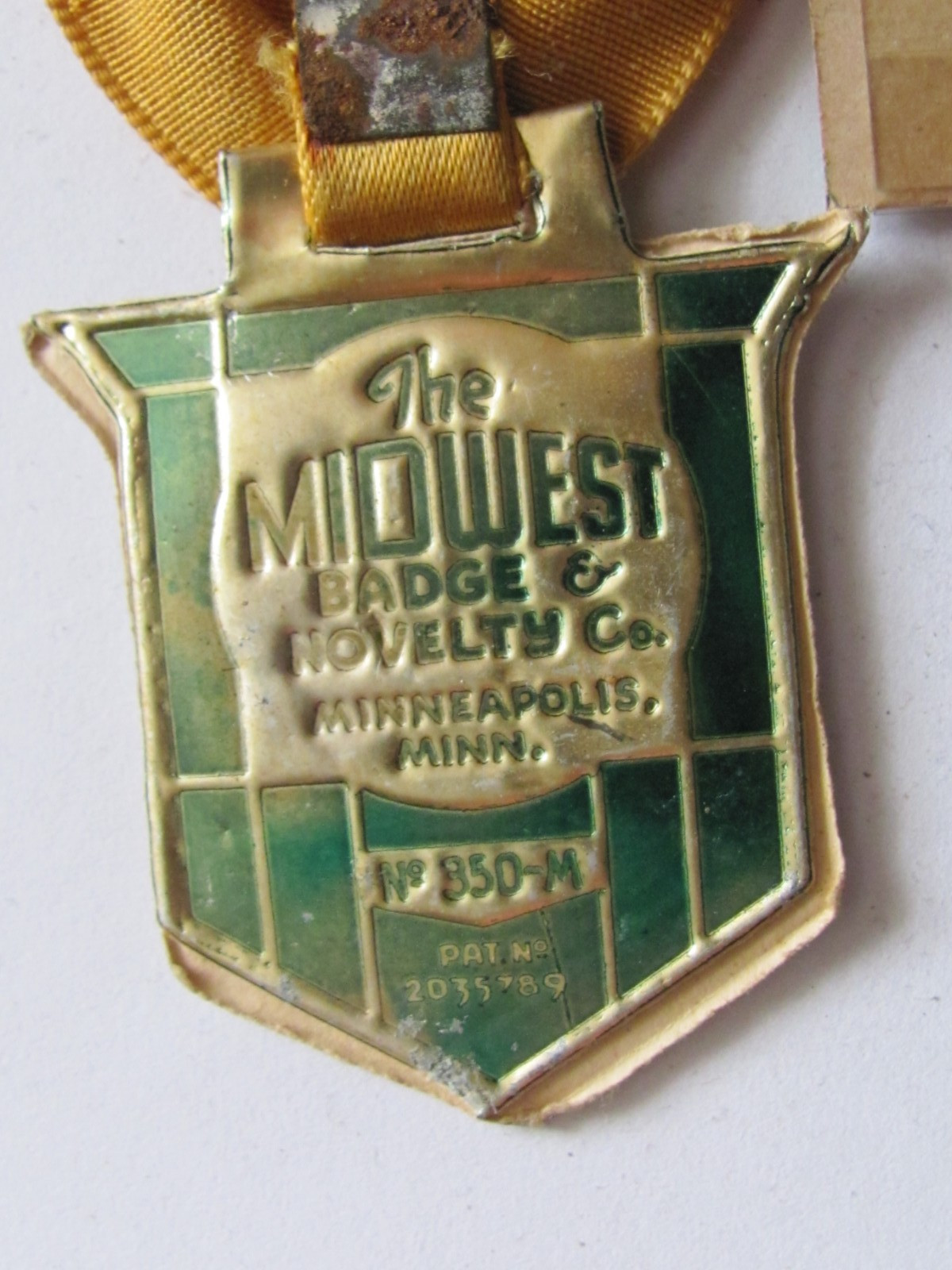 1948 1949 ILLINOIS RETAIL FARM EQUIPMENT DEALER CONVENTION MEMBER BADGE PEORIA