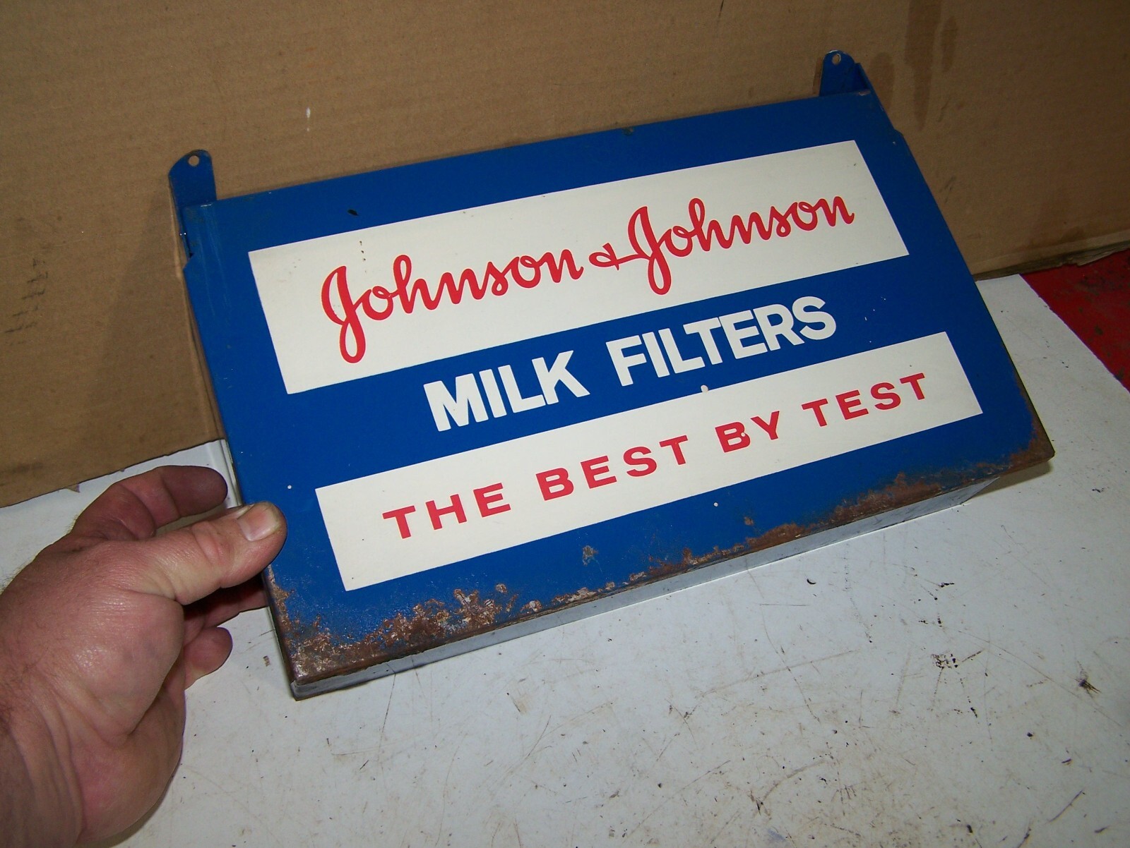 Johnson & Johnson Milk Filter Hanging Steel Box Milkhouse Dispenser Flip Top WOW