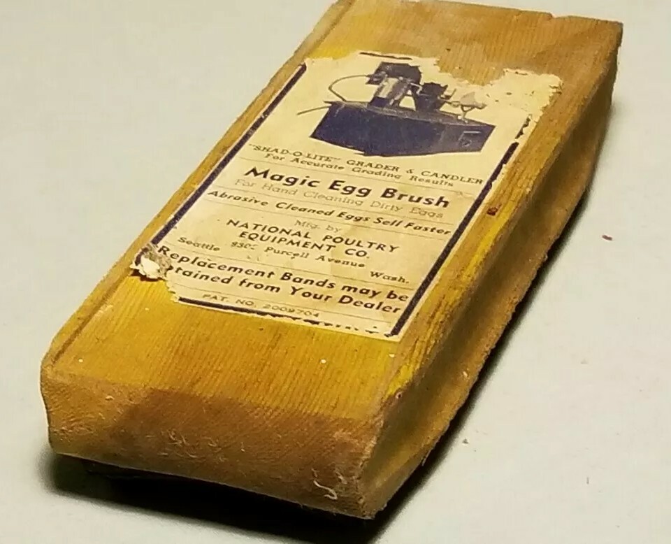 Vtg advertising Magic Egg Brush National Poultry Equipment Shad-O&rsquo;Lite americana
