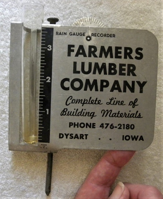 Vintage Farmers Lumber Company, Building Materials, Dysart, Iowa IA Rain Gauge