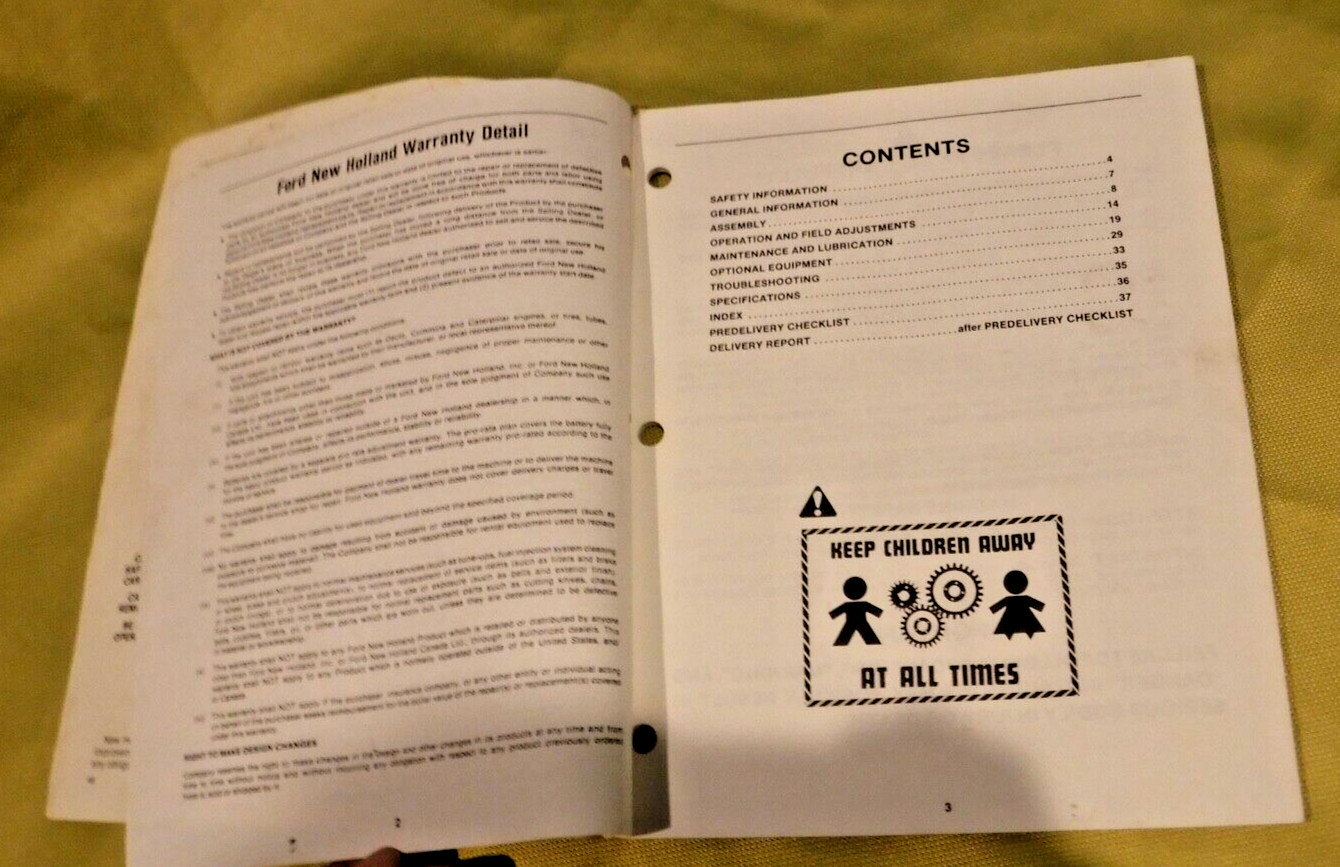 New Holland 824 Corn Head Assembly Information & Owner Operator Manual