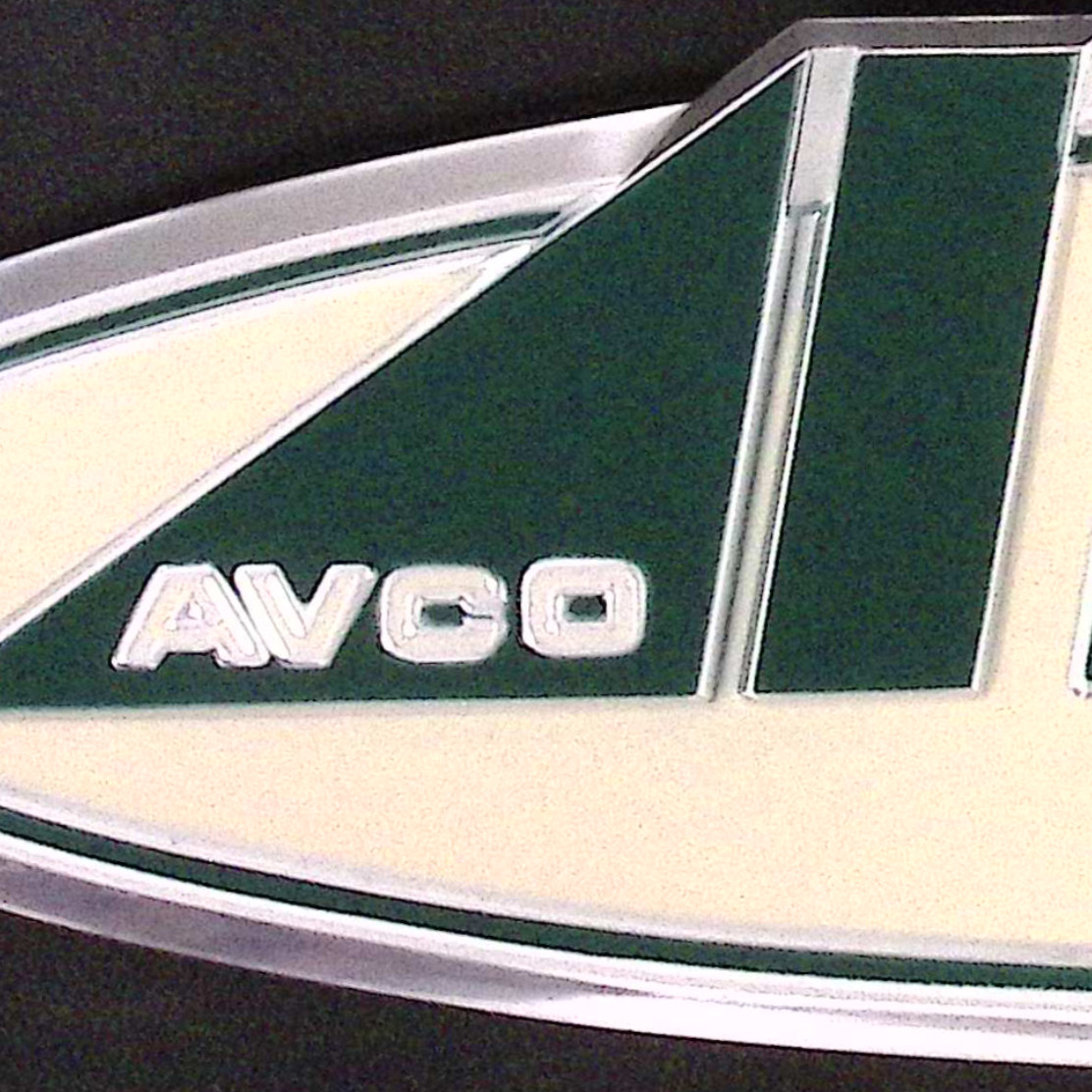 Vintage Avco New Idea Sign Aluminum Farm Implement Advertising Sign 18 x 4.5&Prime;