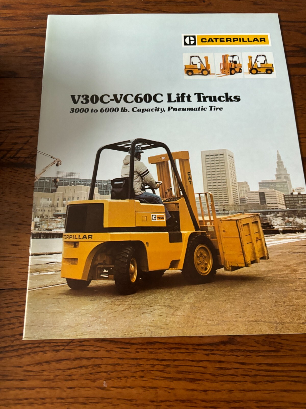 Caterpillar CAT V30C VC60C Lift Truck Forklifts Brochure FCCA24