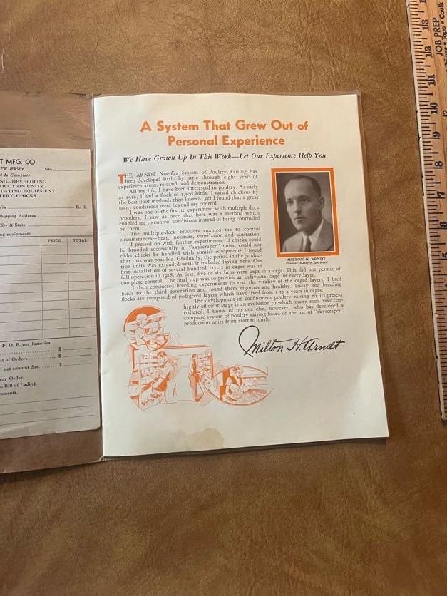 Arndt New Era System of Profitable Poultry Raising Catalog « She Will Lay » 1935