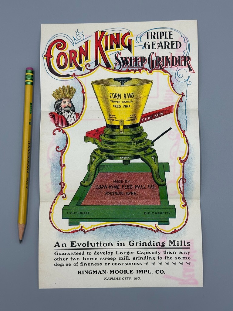 c 1900 CORN KING Grinder Mill FARM Advertising Folding Trade Card WATERLOO Iowa