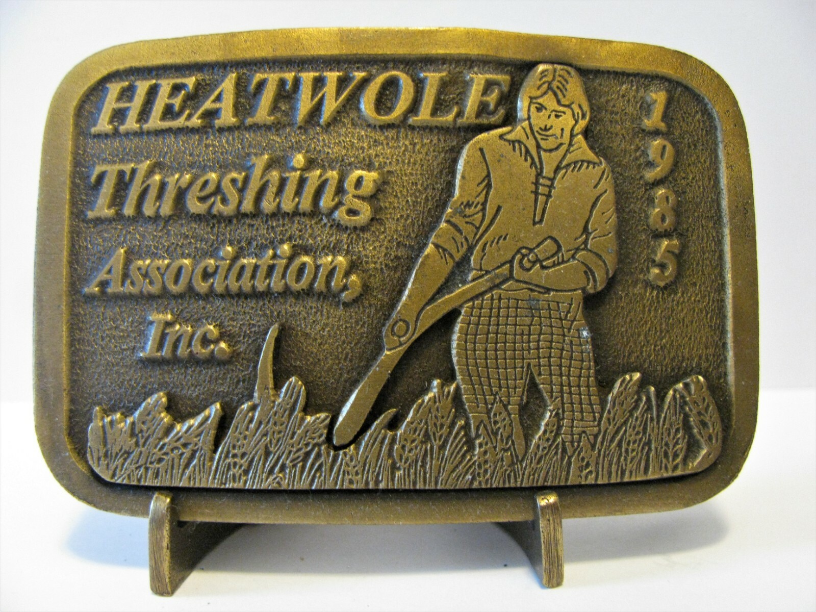 HEATWOLE Threshing Association 1985 Limited Ed Farmer Brass Belt Buckle 89/100