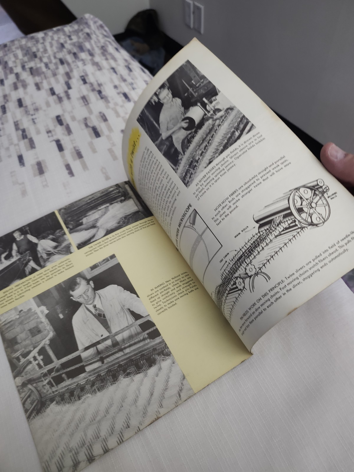 New Holland Baler Twine Dealer&rsquo;s Brochure 1953 Graphic Advertising