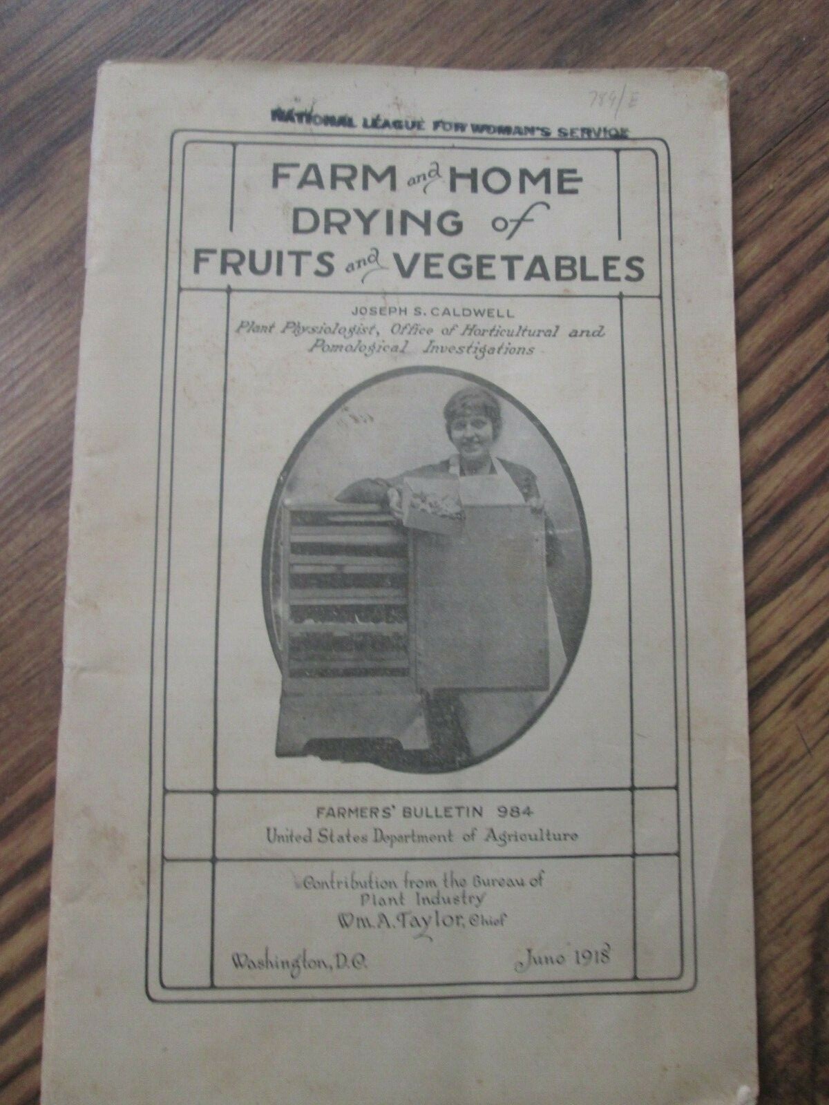 1918 US Department of Agriculture Farm Bulletin 984 – Drying of Fruits & Veggies