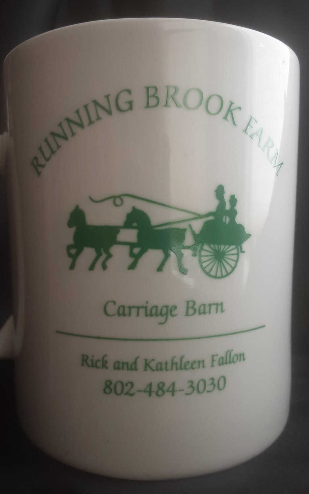 RUNNING BROOK FARM W WINDSOR VT MUG CUP VINTAGE FALLON HORSE CARRIAGE BARN CART