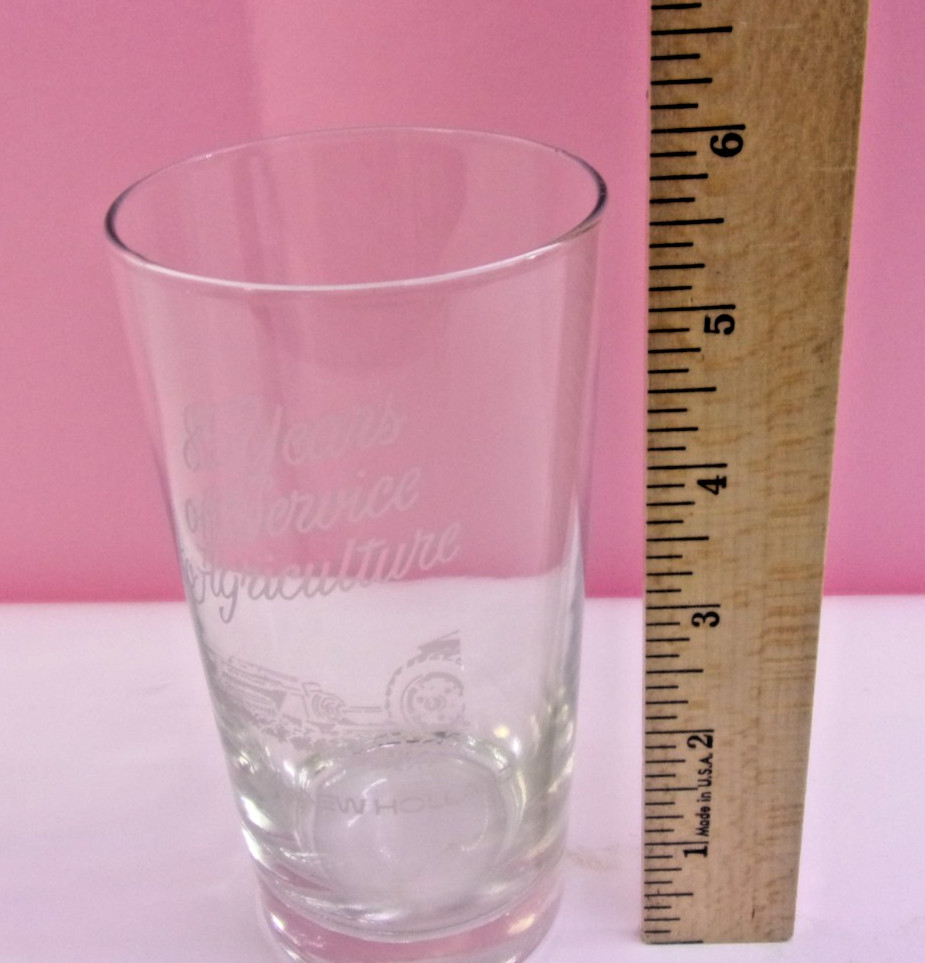 1980 commemorative glass 85 years Sperry New Holland&rsquo;s service to agriculture