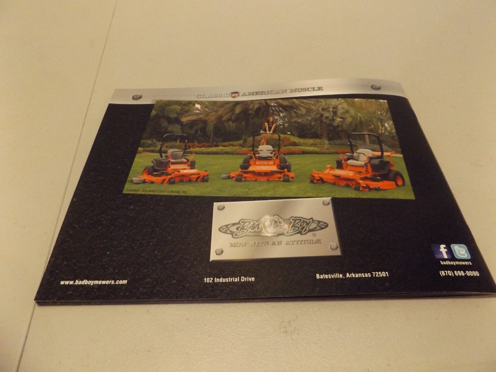 BAD BOY MOWERS, « MOW WITH A ATTITUDE », 2013