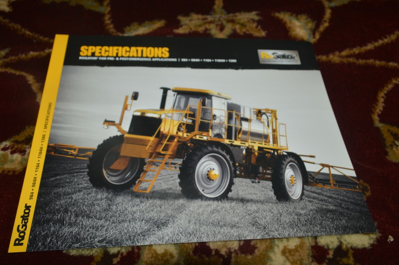Rogator 984 984H 1184 1184H 1386 Sprayer Brochure FCCA