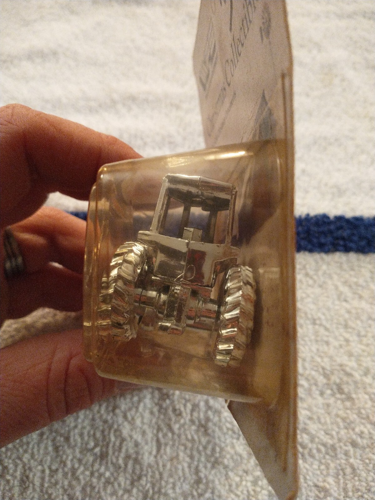 White Farm Equipment 160 Tractor Christmas Collectible Ornament 1989 1/64 Scale