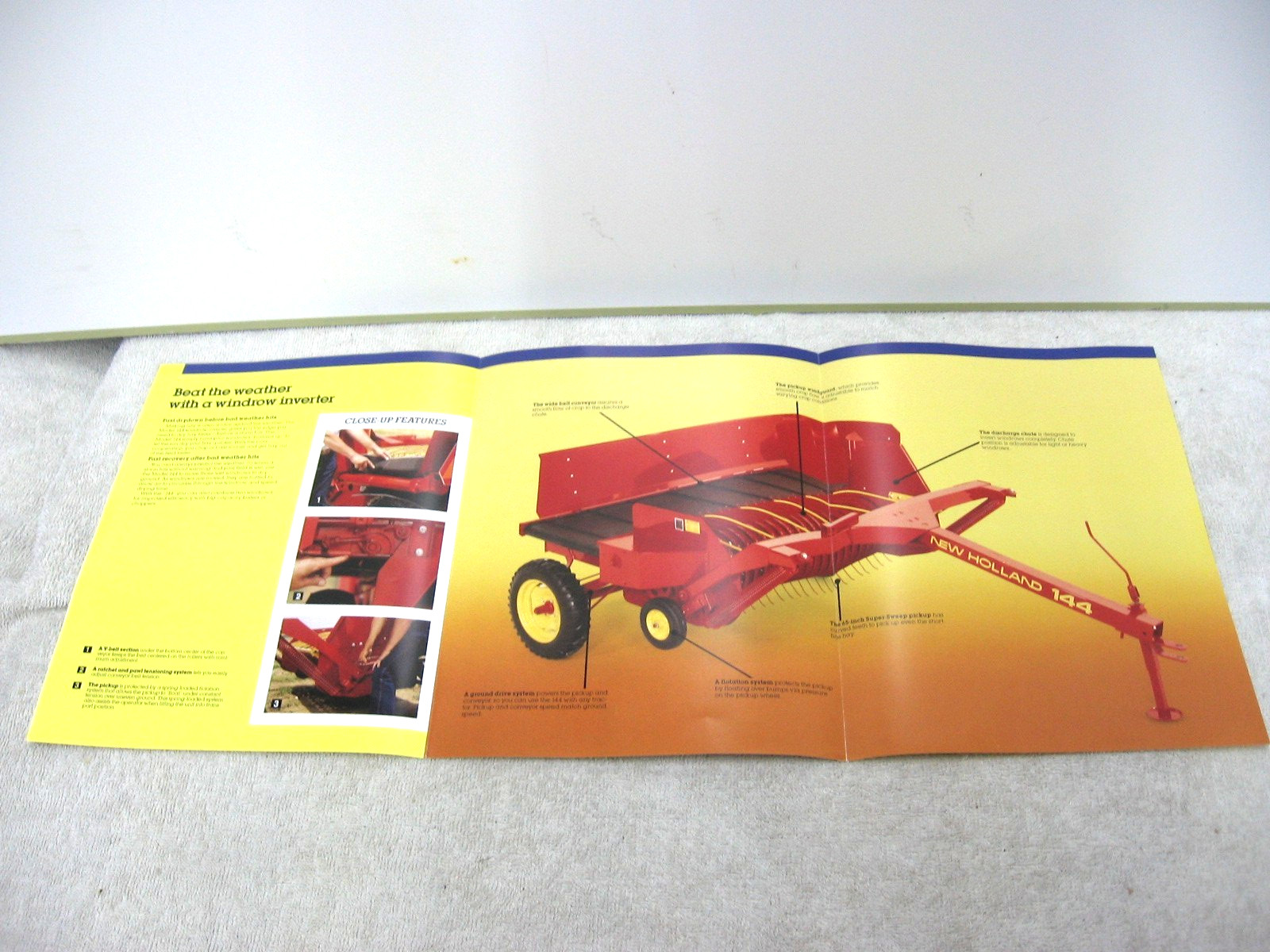 VINTAGE 1989 NEW HOLLAND WINDROWER INVERTER BROCHURE 144