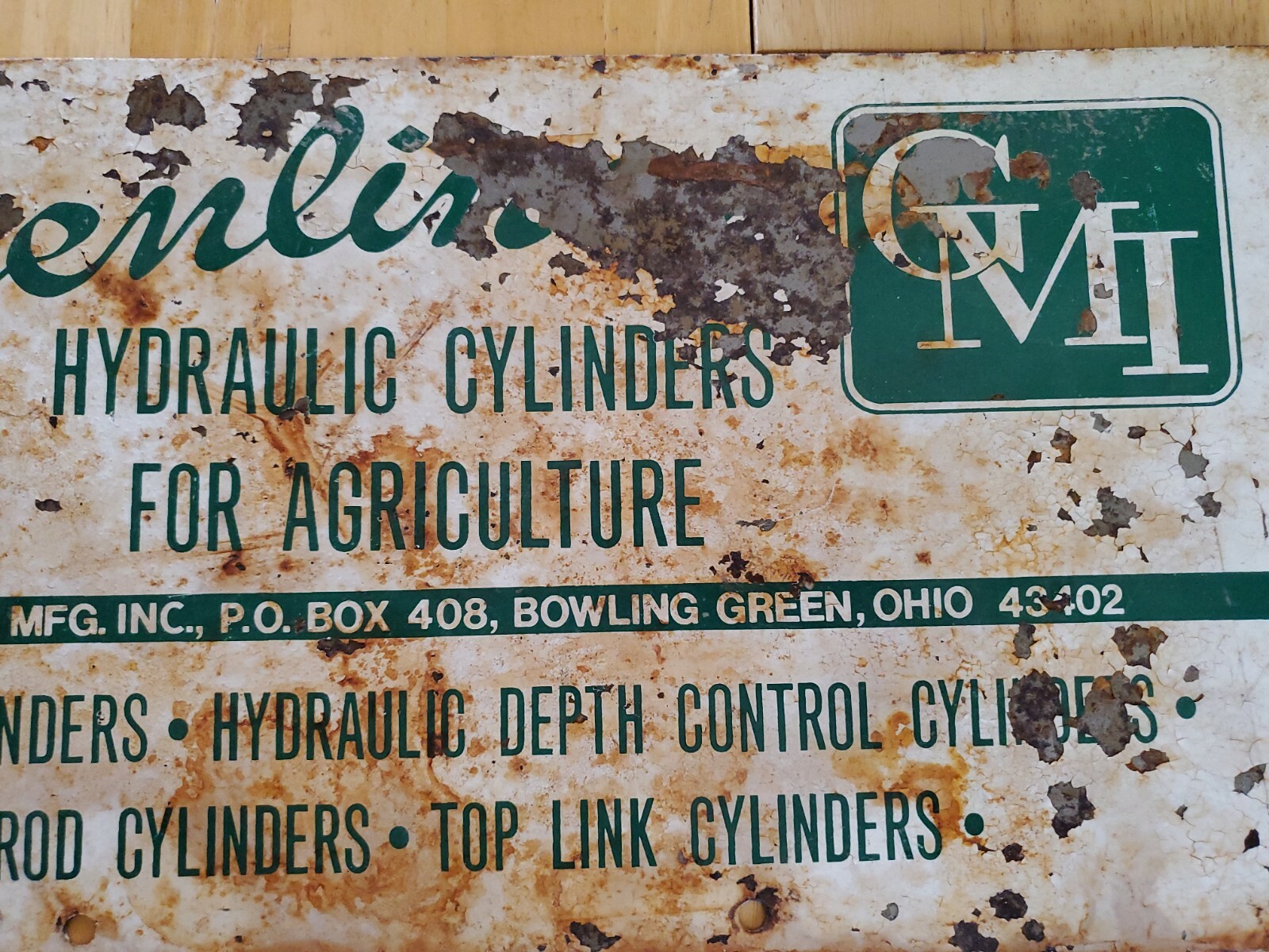 Greenline Hydraulic Cylinders for Agriculture Sign GREEN MANUFACTURING INC OHIO
