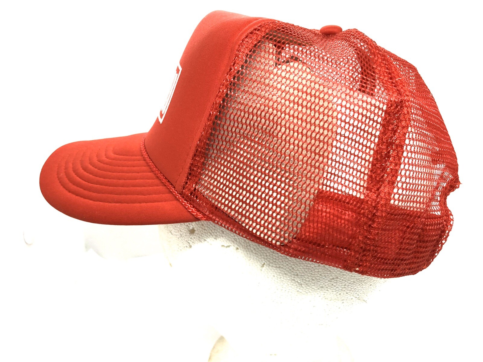 1980’S Vintage FARMALL Red Mesh Snapback Adjustable Trucker Hat / Cap – NEW