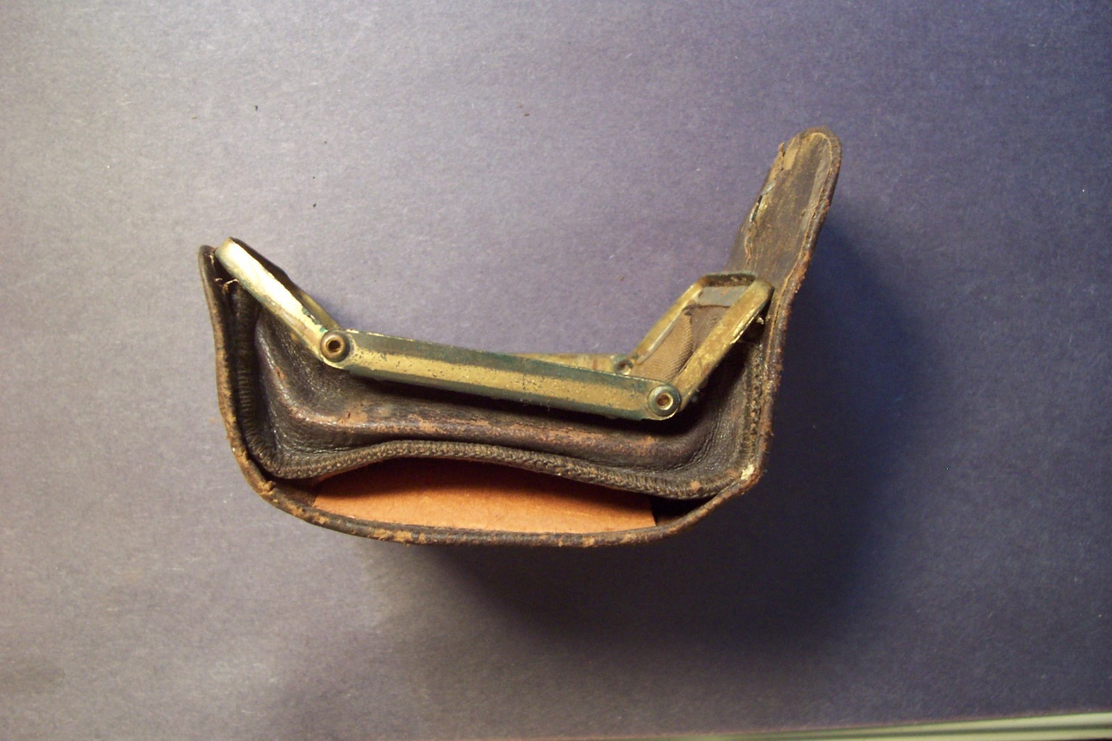 VINTAGE ADVERTISING COIN PURSE – THE WORRELL MFG. CO. – VERMINGO INSECTICIDES