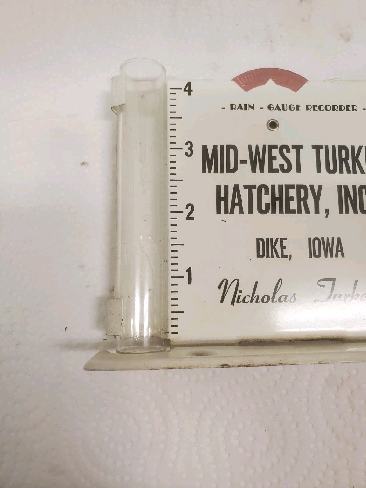 Metal Rain Guage Mid-west Hatchery Dike Iowa Nicholas Turkeys
