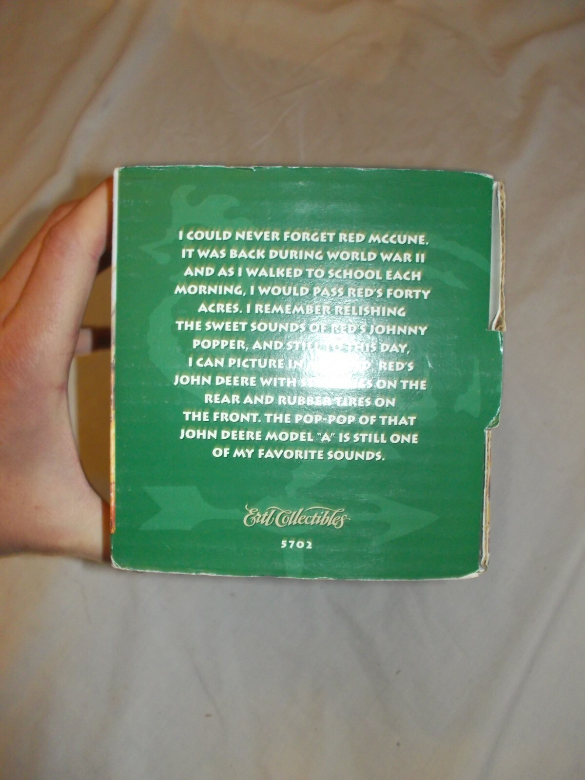 Unstyled John Deere A Tractor w/ fig Foxfire farm JD 1/16 Ertl Co. NIB Box Davis