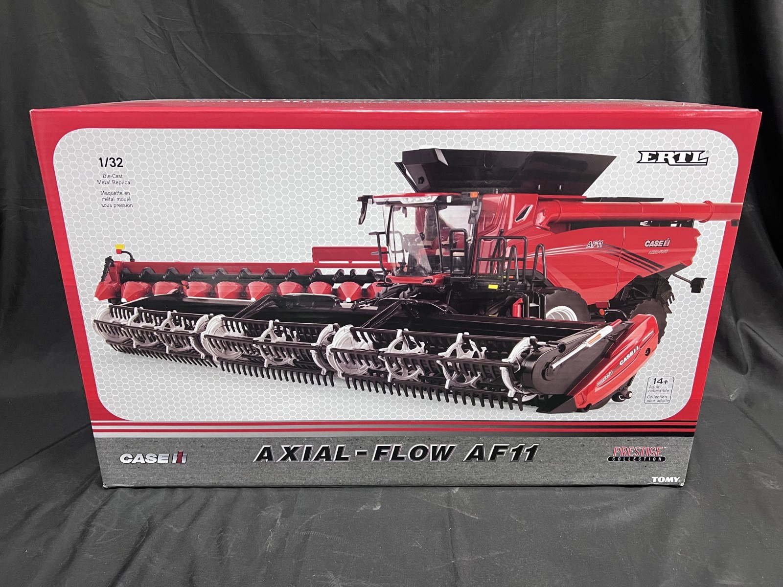 CASE IH AXIAL-FLOW AF11 1/32 SCALE DIE-CAST METAL REPLICA ZFN44364